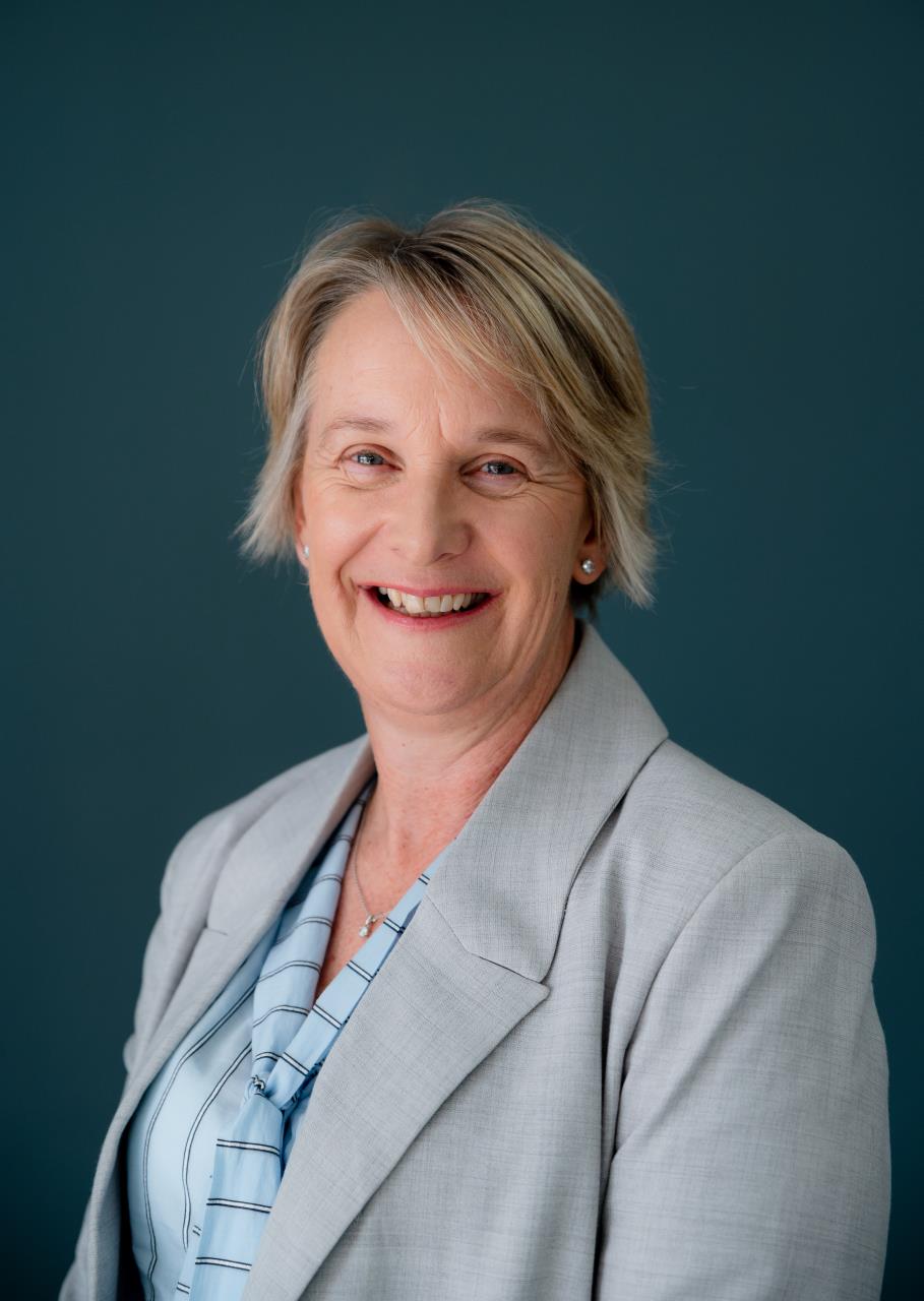 Portrait of Cr Bec O'Meehan